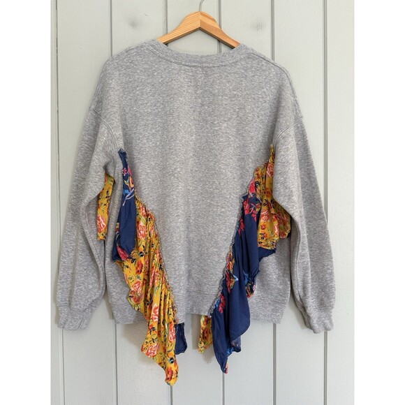 Free People Sweatshirt XS She’s Just Cute Pullover Gray Long Sleeves Ruffle - Picture 1 of 6